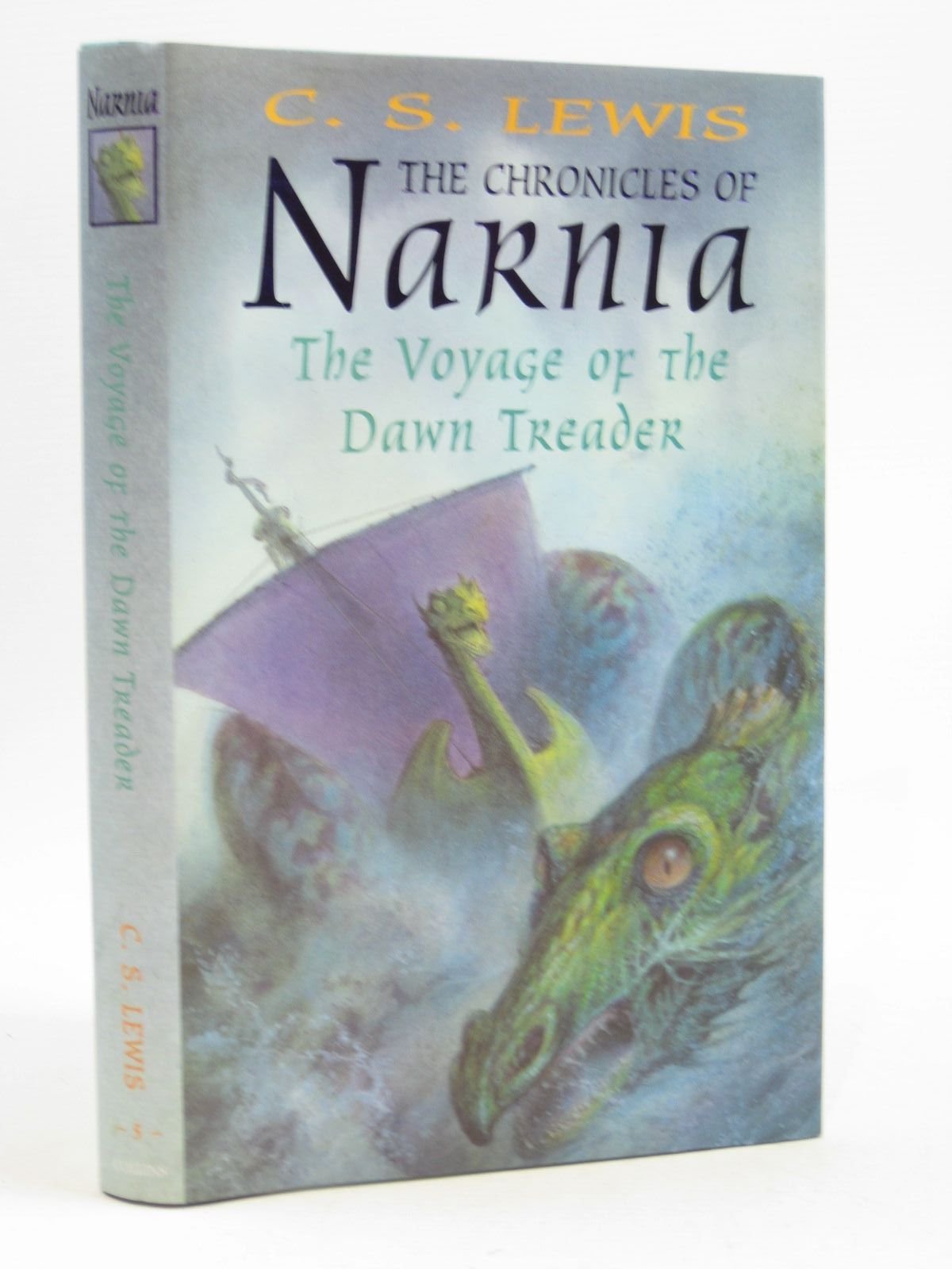 The Voyage of The Dawn Treader: Return to Narnia in The Classic Illustrated Book for Children of All Ages: Book 5