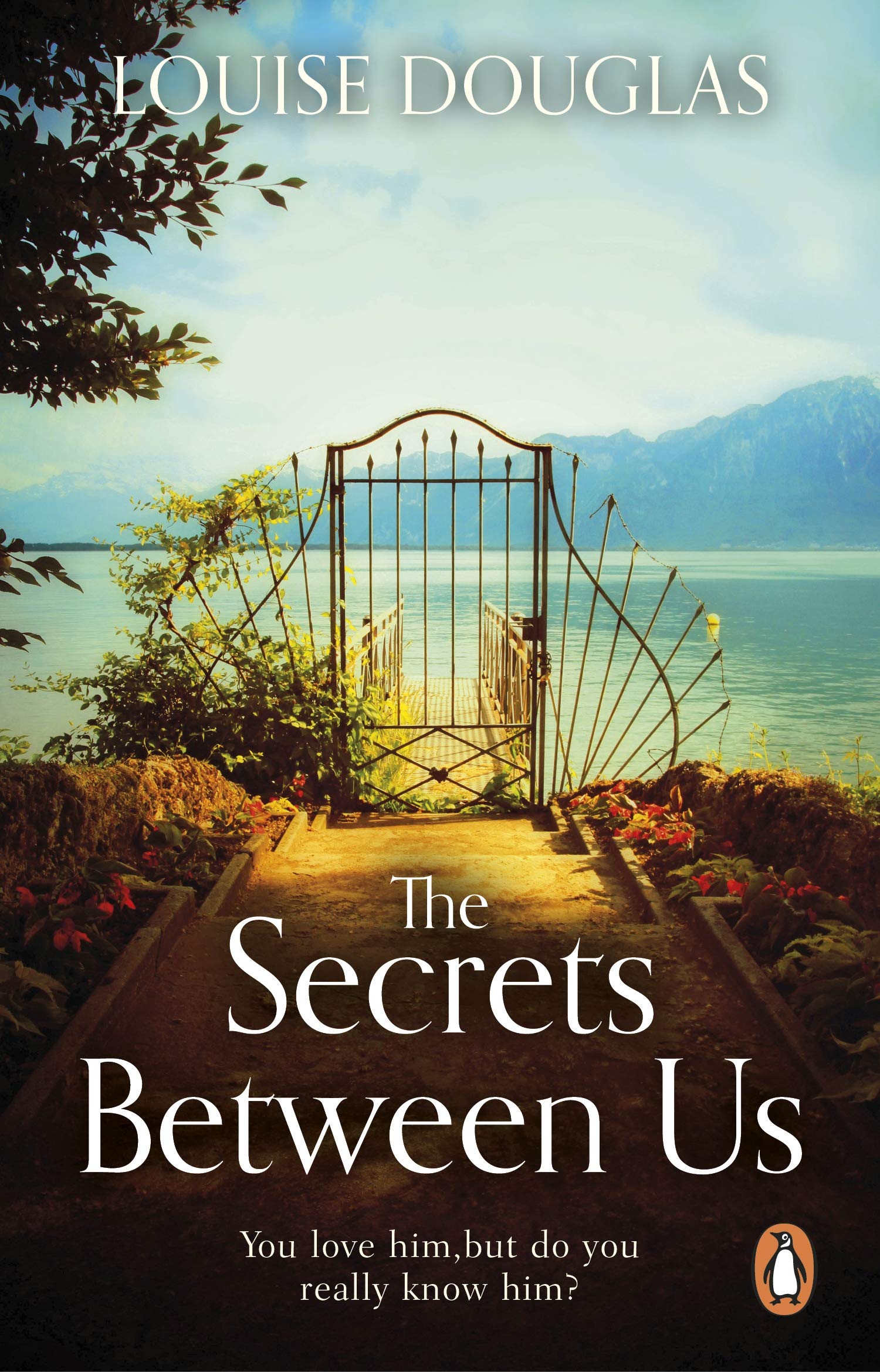 The Secrets between Us: The Gripping And Unforgettable Historical Fiction Book from The Top 10 Bestseller