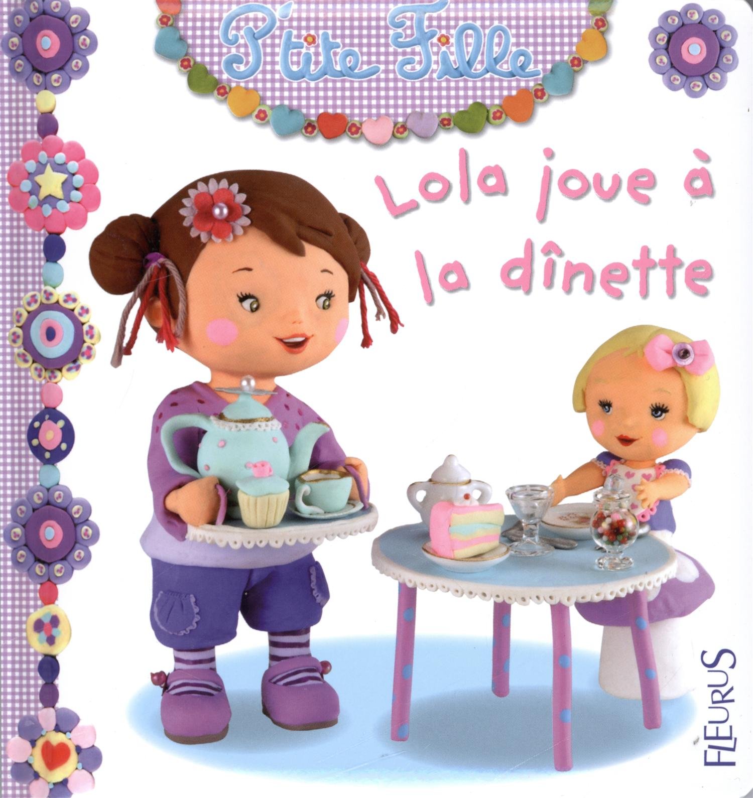 Lola Joue À la Dînette