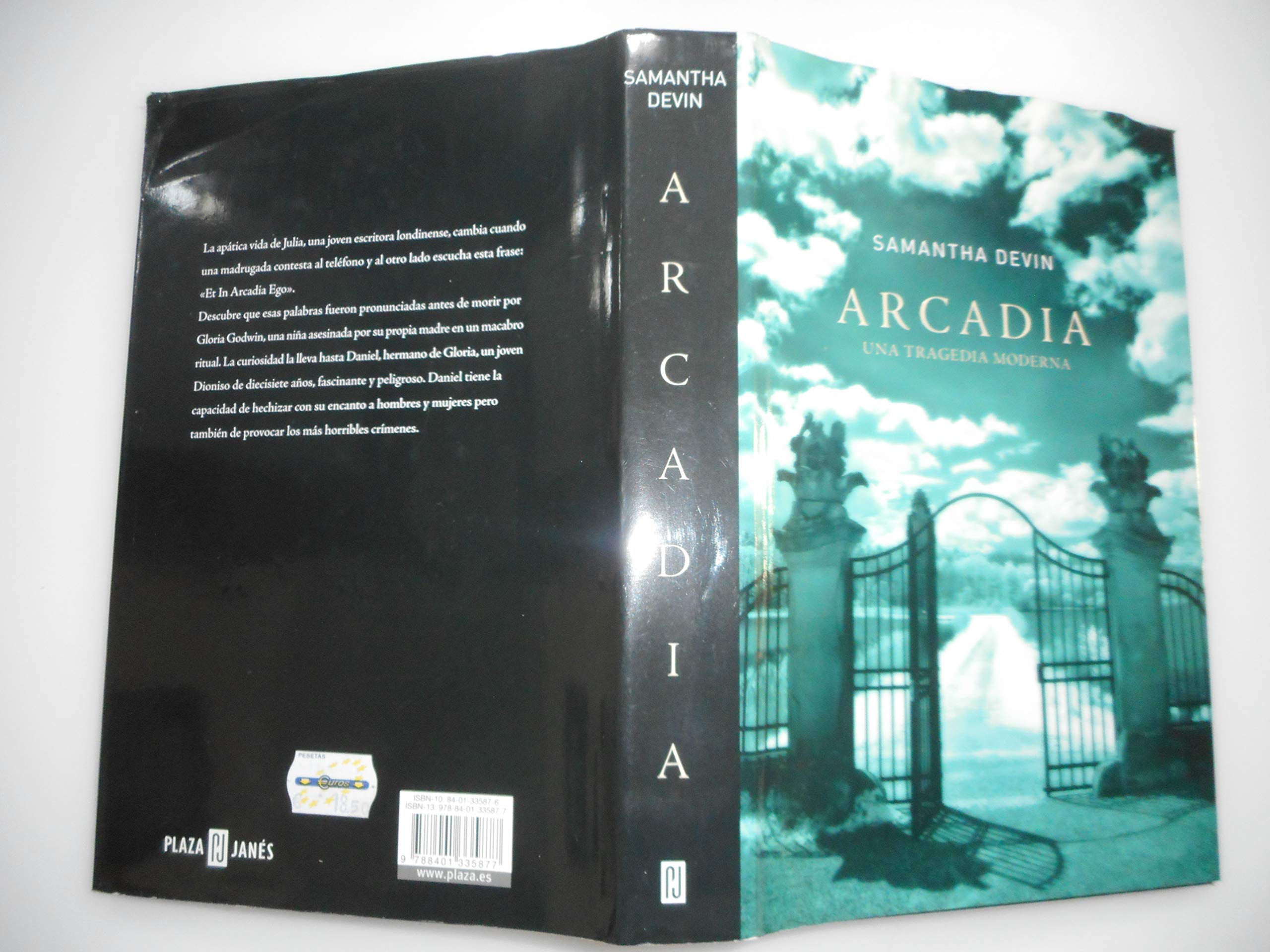 Arcadia: Una Tragedia Moderna.