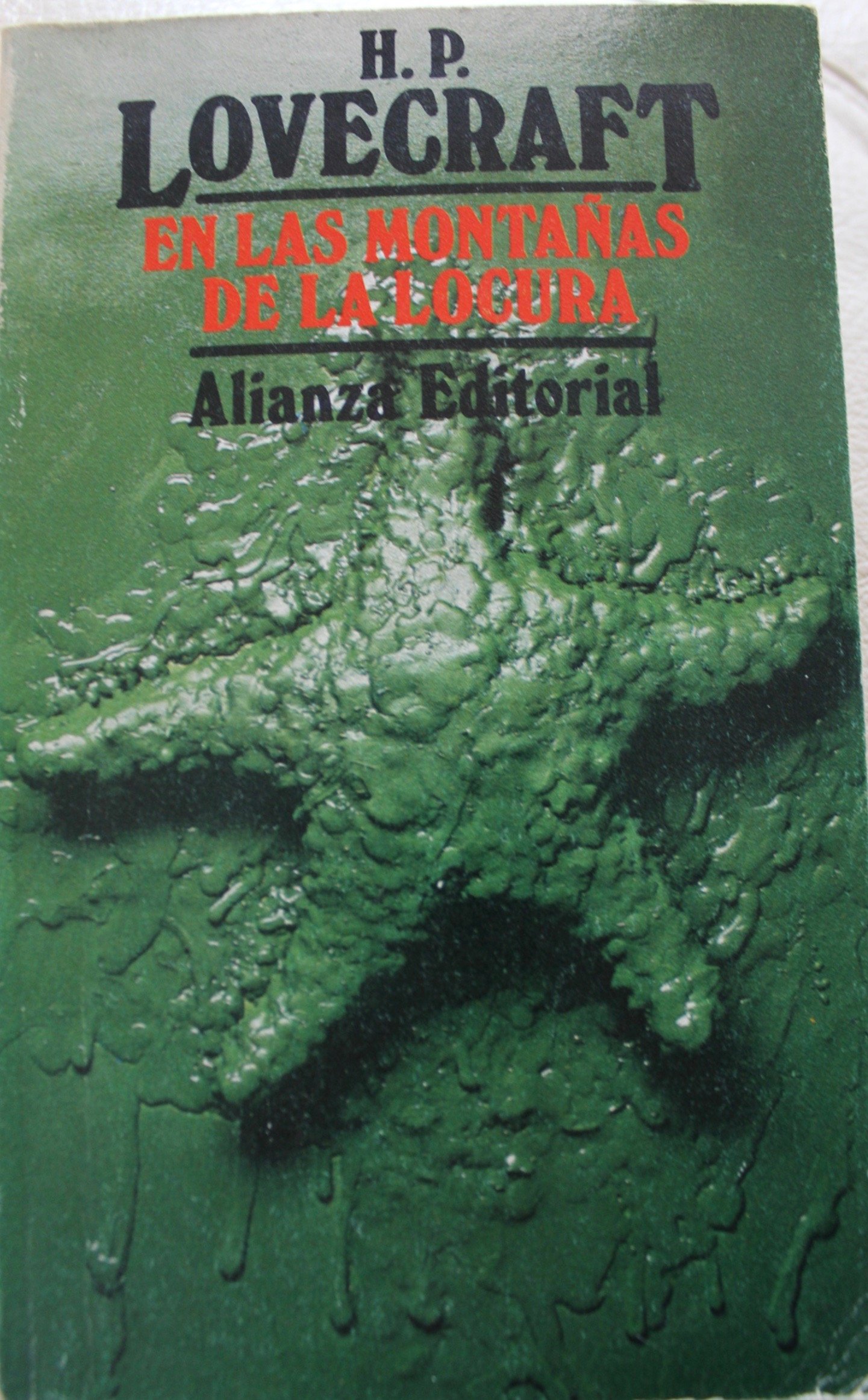 En las montañas de la locura y otros relatos