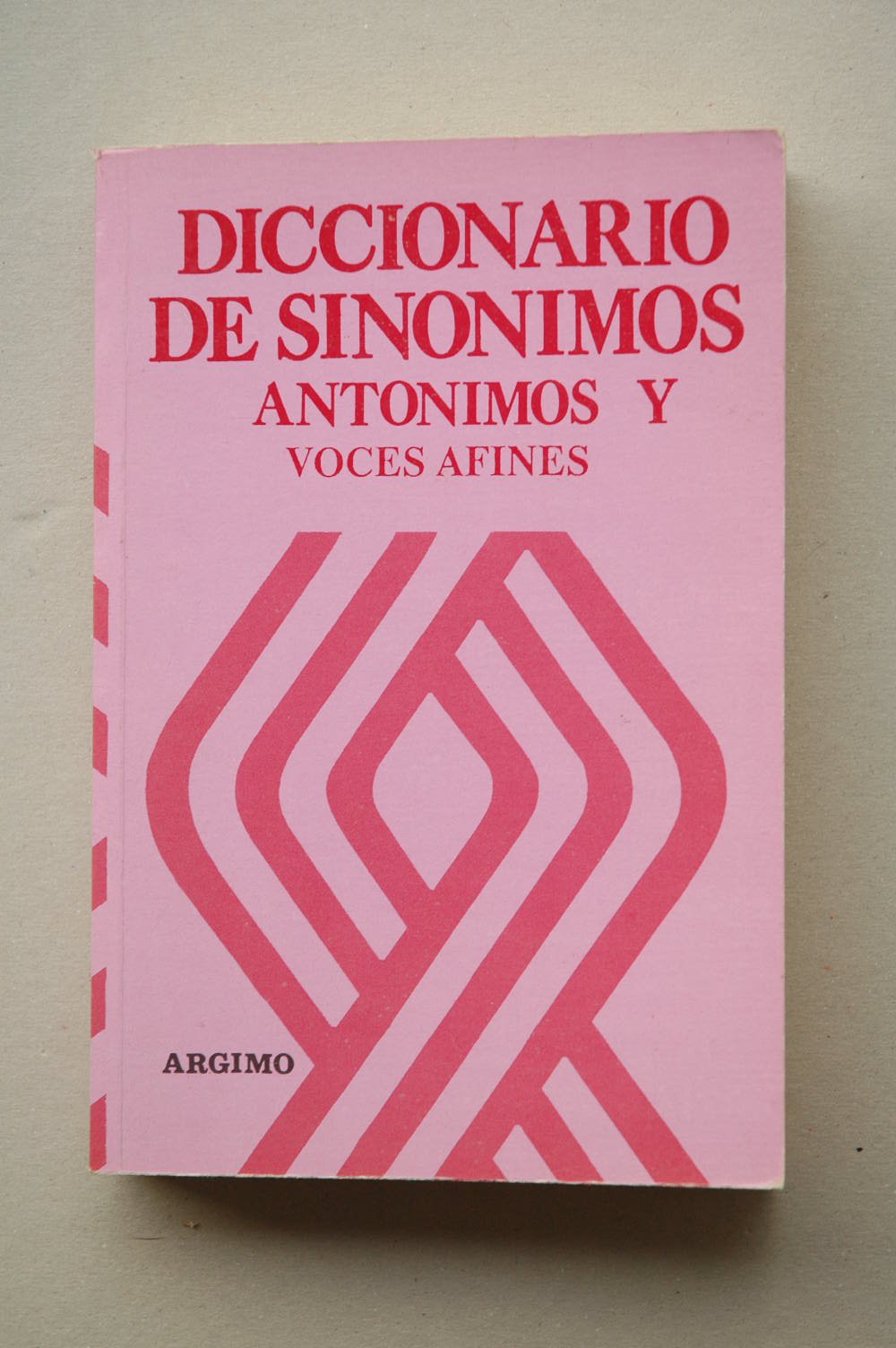 Diccionario de sinónimos y antónimos