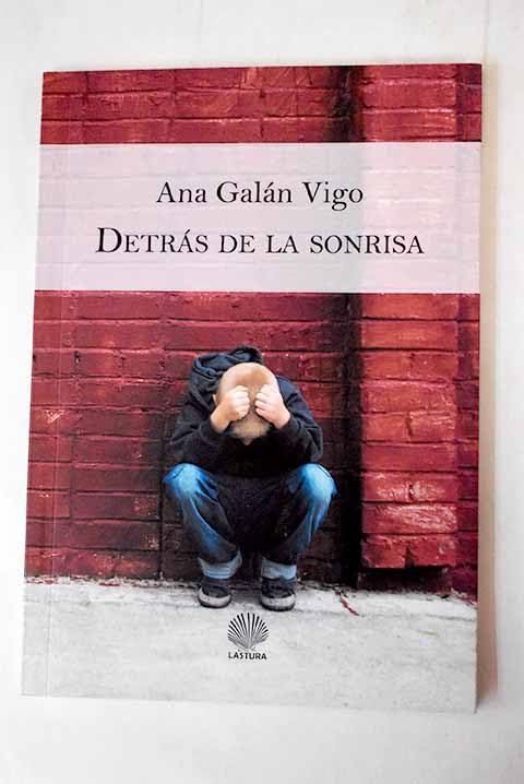 Detrás de la sonrisa
